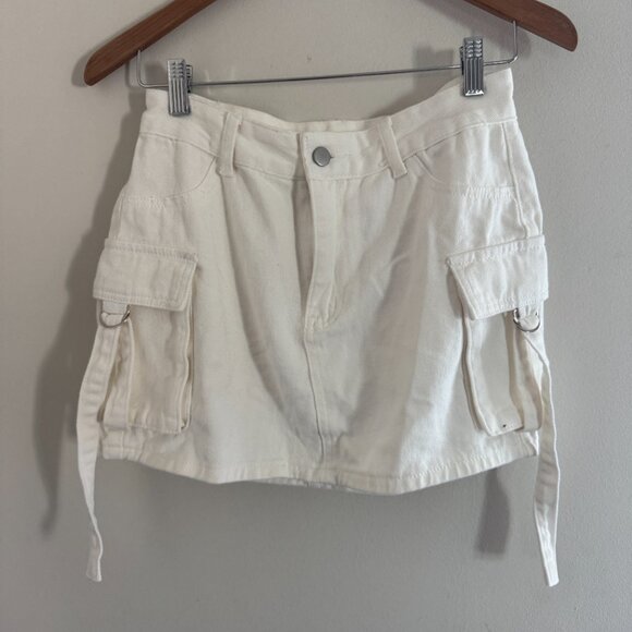 SHEIN White Cargo Mini Skirt – Size Medium - Picture 2 of 6